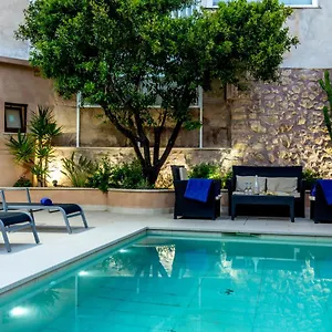 https://villa-horta-55.balearic-islands.net